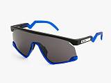 Oakley Bxtr Unisex Γυαλιά Ηλίου με Μαύρο Κοκκάλινο Σκελετό και Μαύρο Φακό OO9280-15
