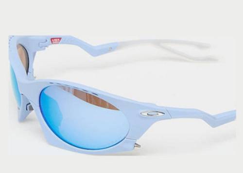 Oakley Plantaris Γυναικεία Γυαλιά Ηλίου με Μπλε Κοκκάλινο Σκελετό και Γαλάζιο Polarized Φακό OO9437-04